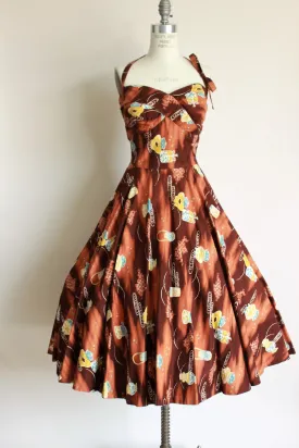 1950s Novelty Print Dress With Full Circle Skirt
