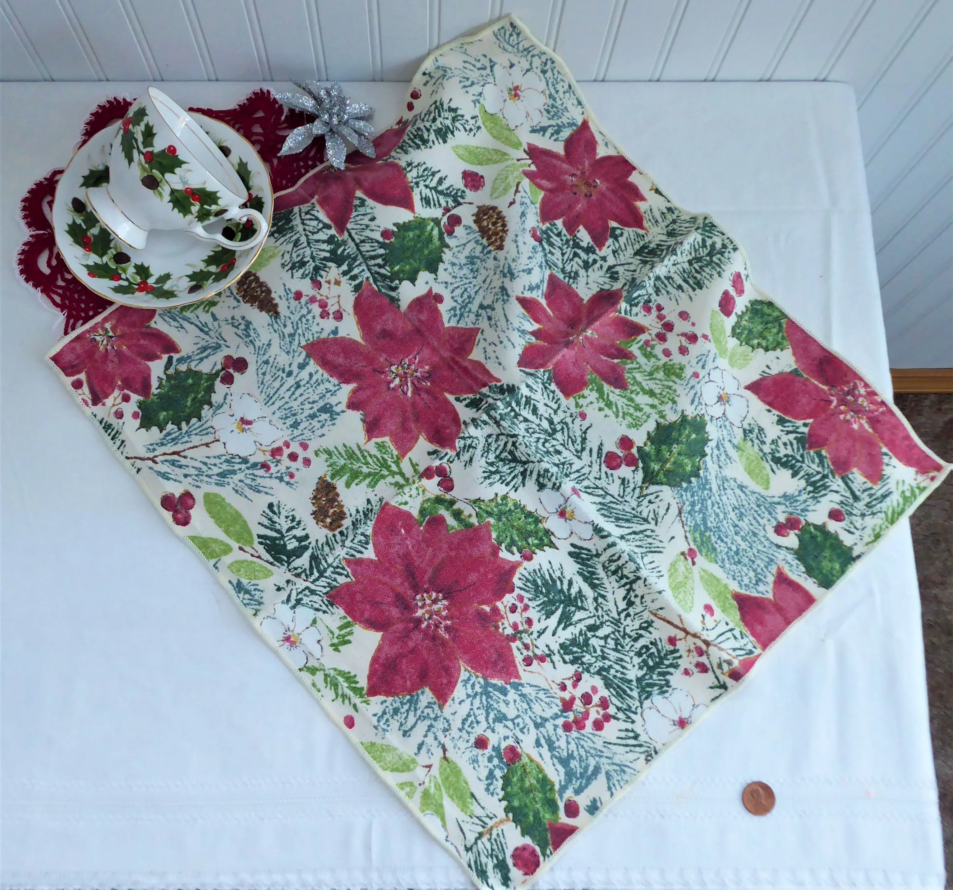 Christmas Napkins Set of 4 Poinsettias Holly Pine 16 Inch Napkins 1990s Holiday Tea Party