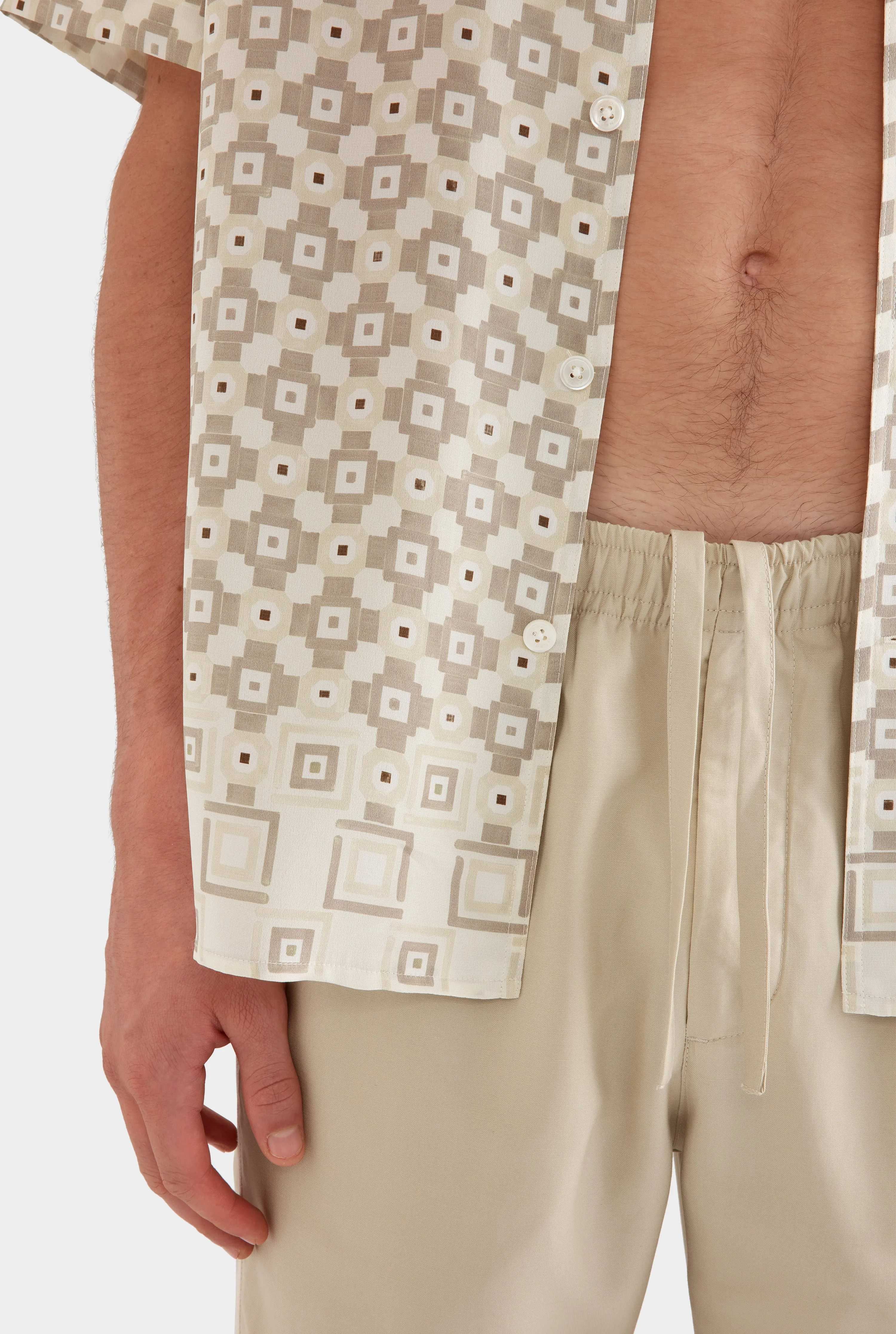 Flat Hem Short Sleeve Silk Camp Collar -  Beige Geo