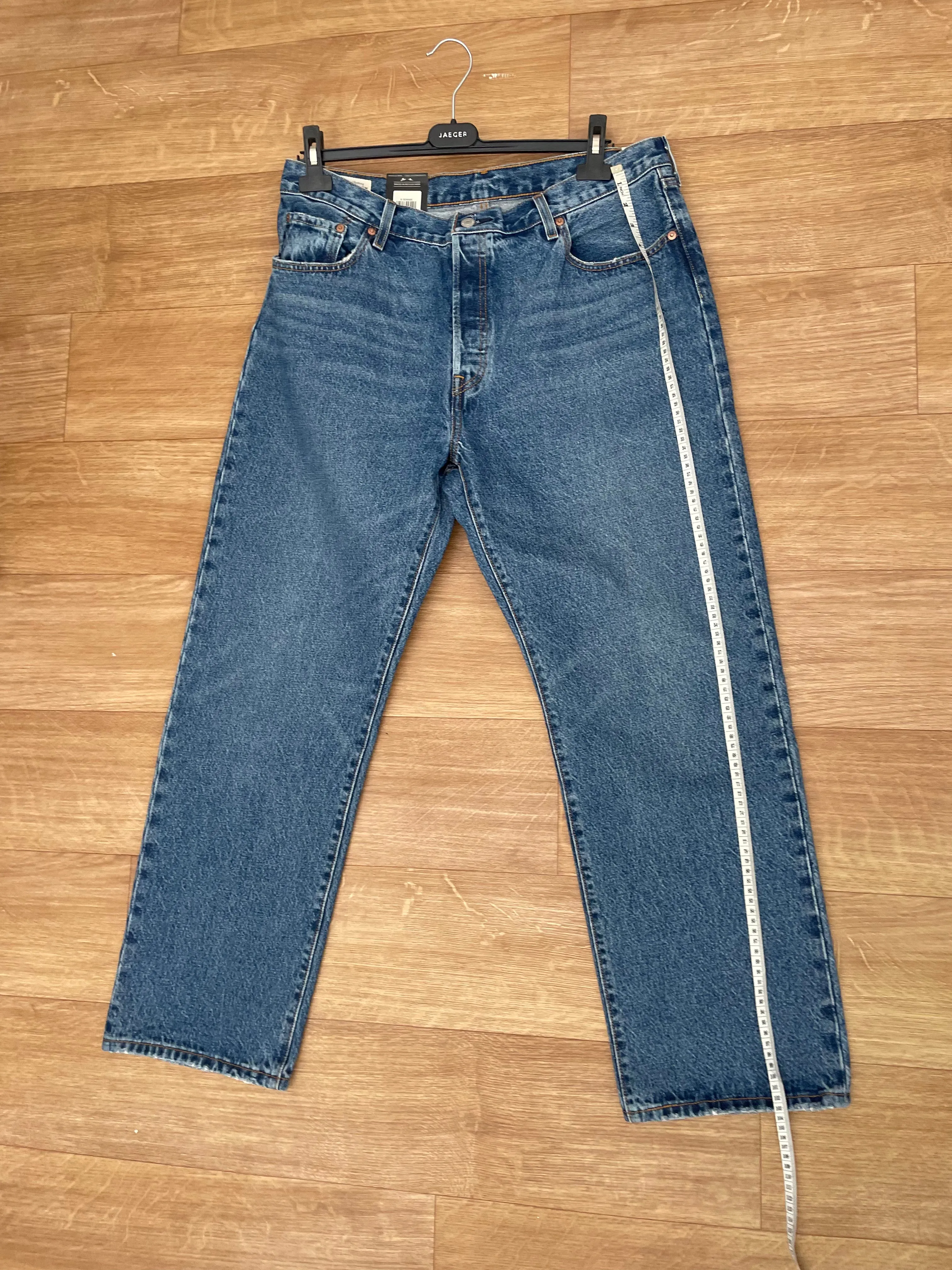 Levis New 501 Jeans Size Large (34 x 30)