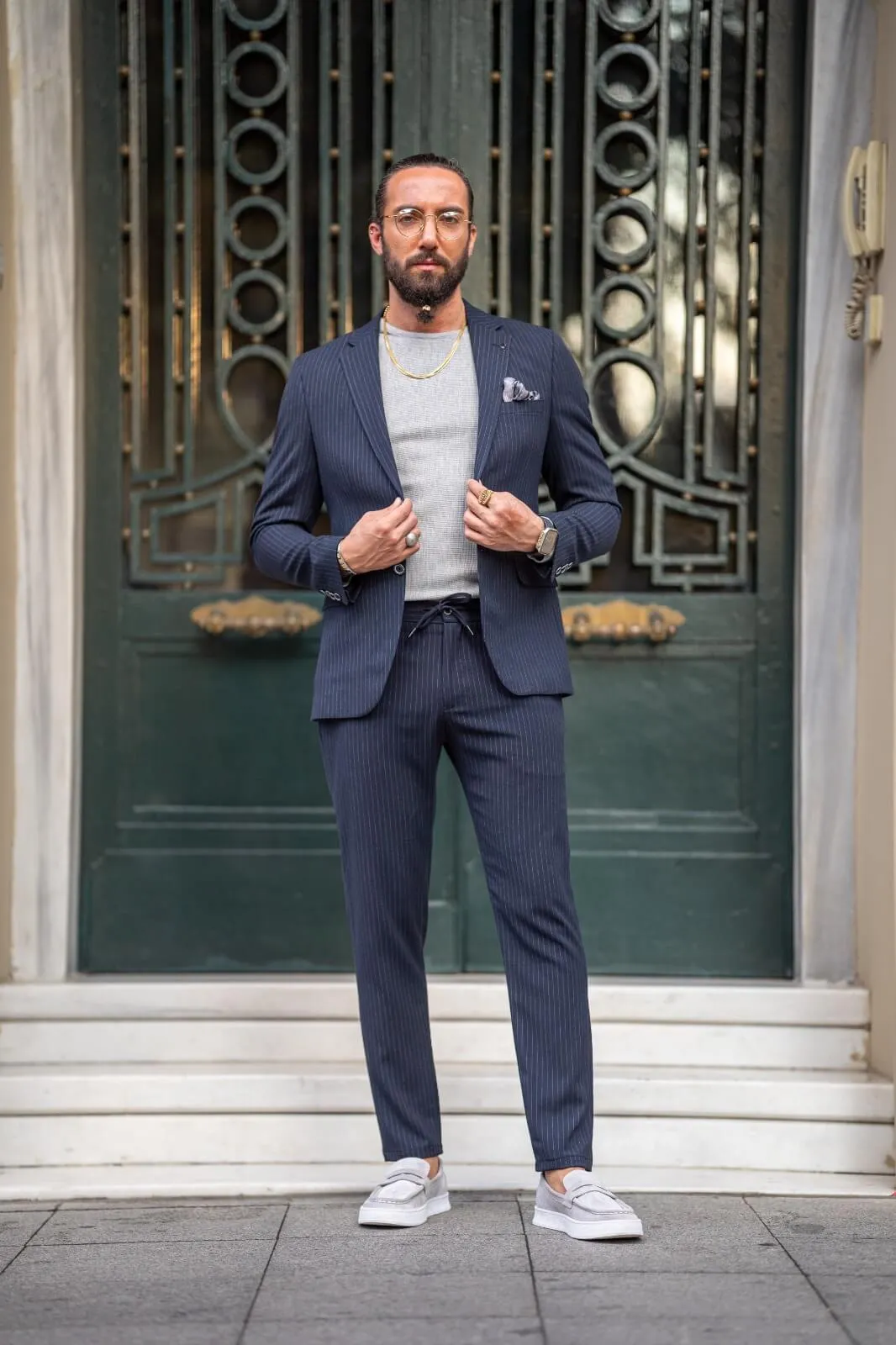 Navy-Blue Plaid Casual Suit.