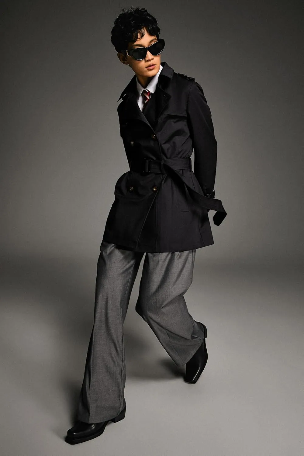 Orolay Women's Double Breasted Trench Coat Windbreaker Jacket with Belt
