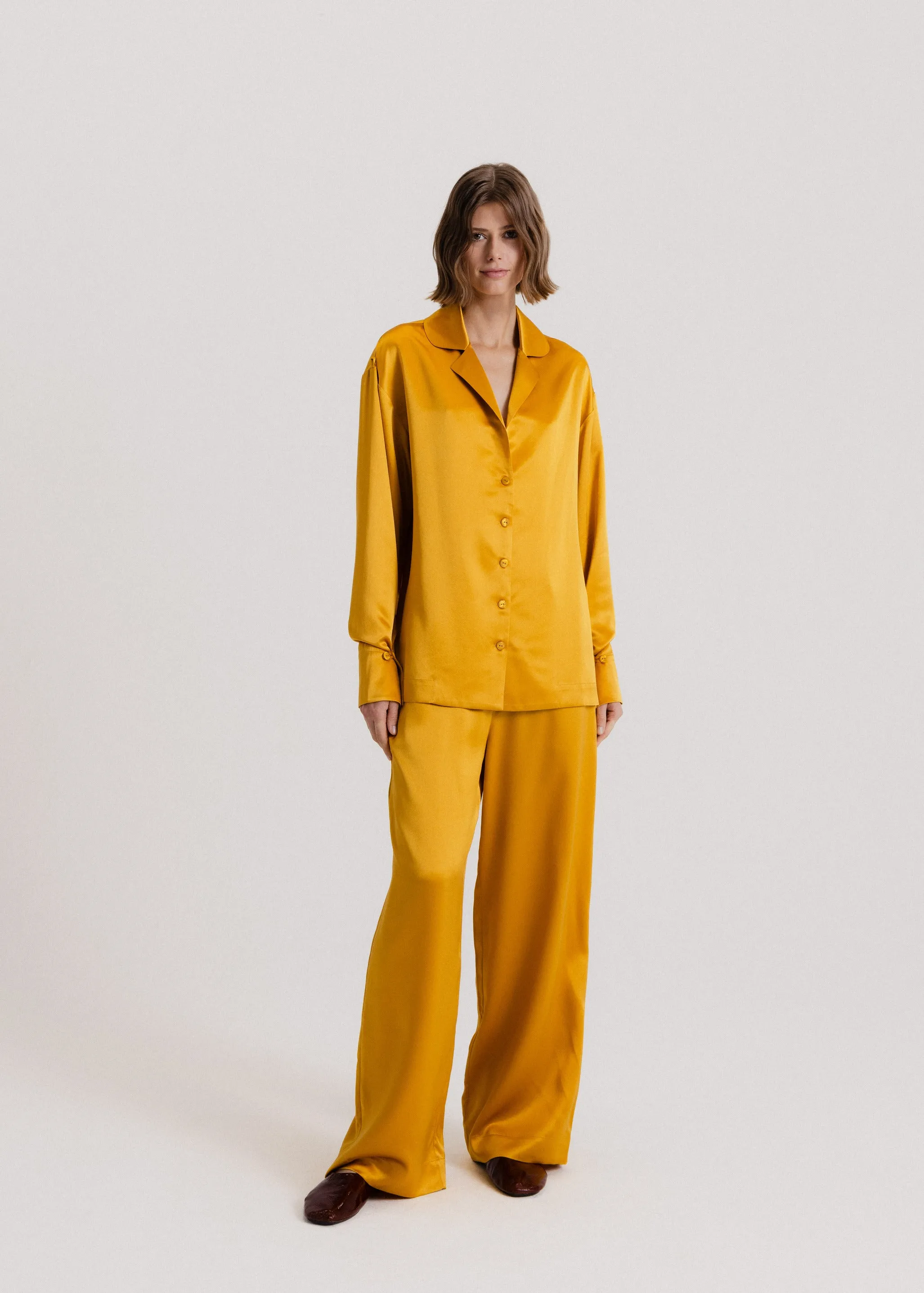 The Signature Silk Set in Gold