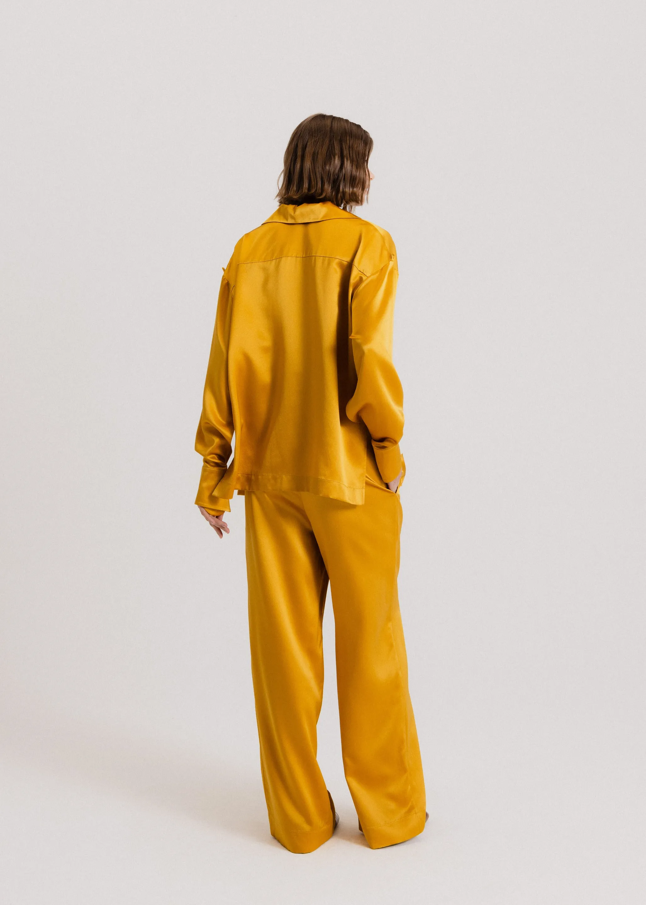 The Signature Silk Set in Gold